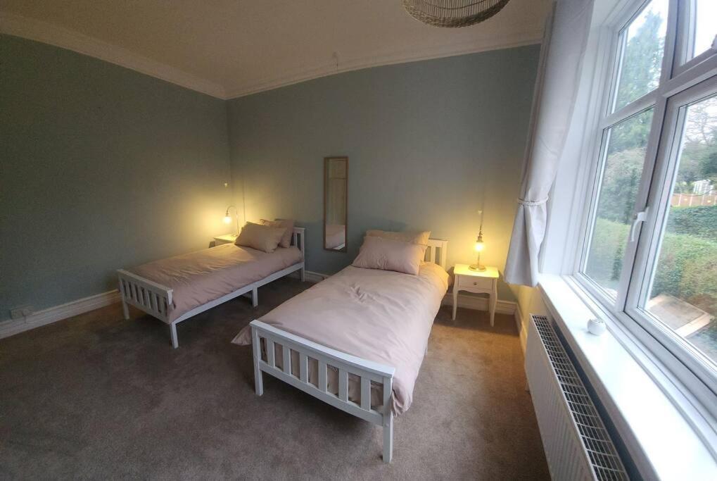Spacious Guest Flat Near Roundhay Park Лидс Экстерьер фото